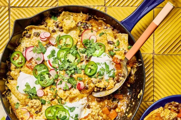 A colorful plate of veggie-packed 30-minute dinner recipes ready to serve.