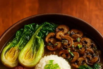 Crispy Chicken & Mushroom Bowl in ginger-garlic broth