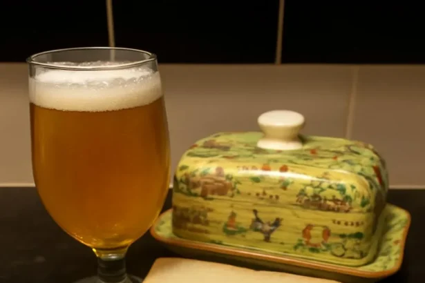 Crispy bacon sandwich served on a toasted bread with fresh ingredients