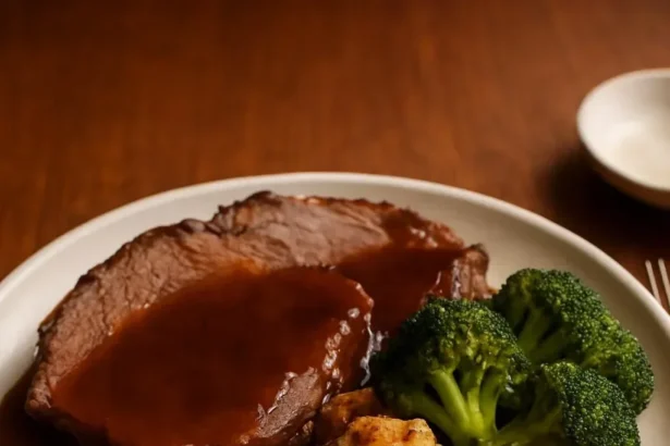 Midweek Roast: Tender meat and flavorful vegetables for a delightful meal.